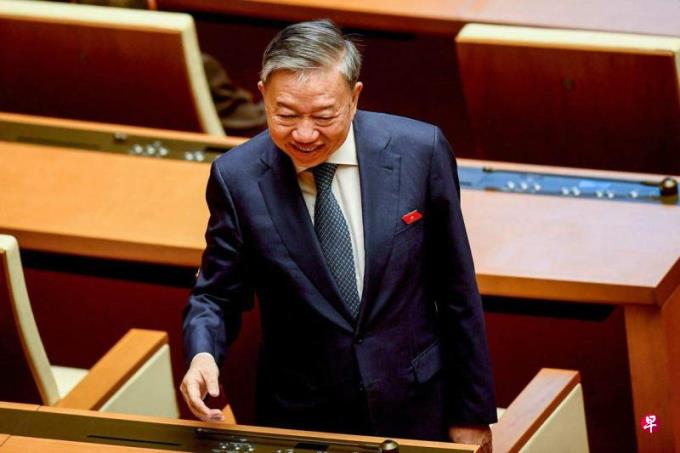 越南公安部長蘇林當(dāng)選國家主席