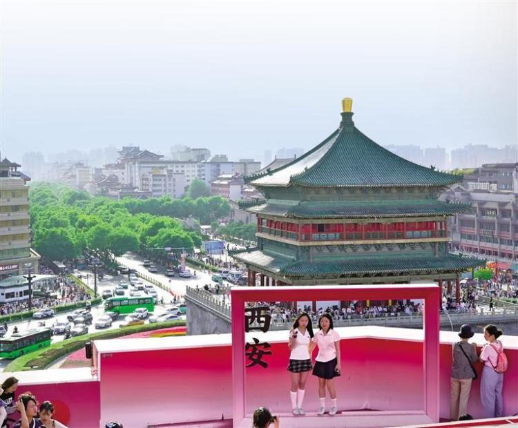 文旅消費(fèi)“多點(diǎn)開(kāi)花” 勾勒假期活力圖景_fororder_微信圖片_20250506133456